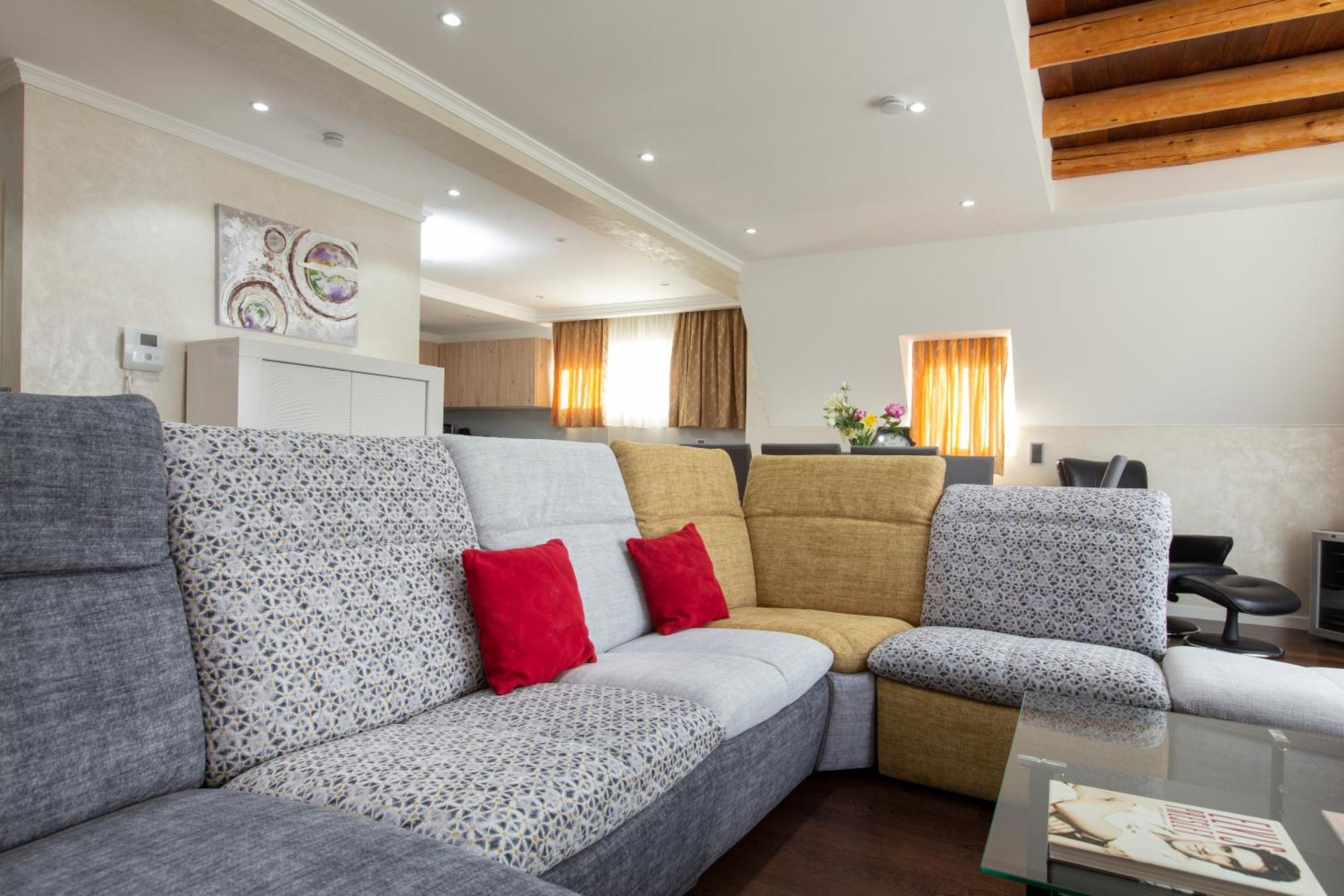 The Queen Luxury Apartments - Villa Vinicia 룩셈부르크 외부 사진